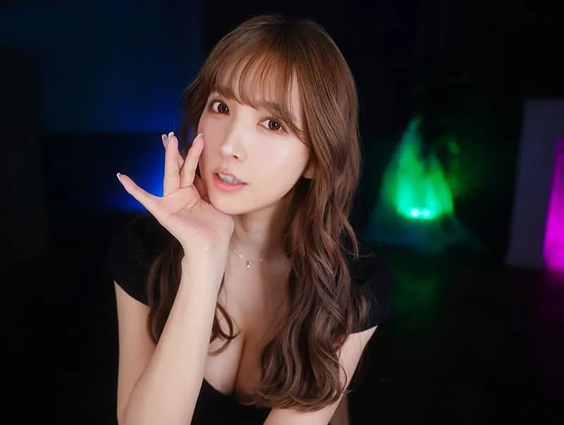 Yua mikami và những chuyện gợi cảm gạ đụ nhẹ nhàng